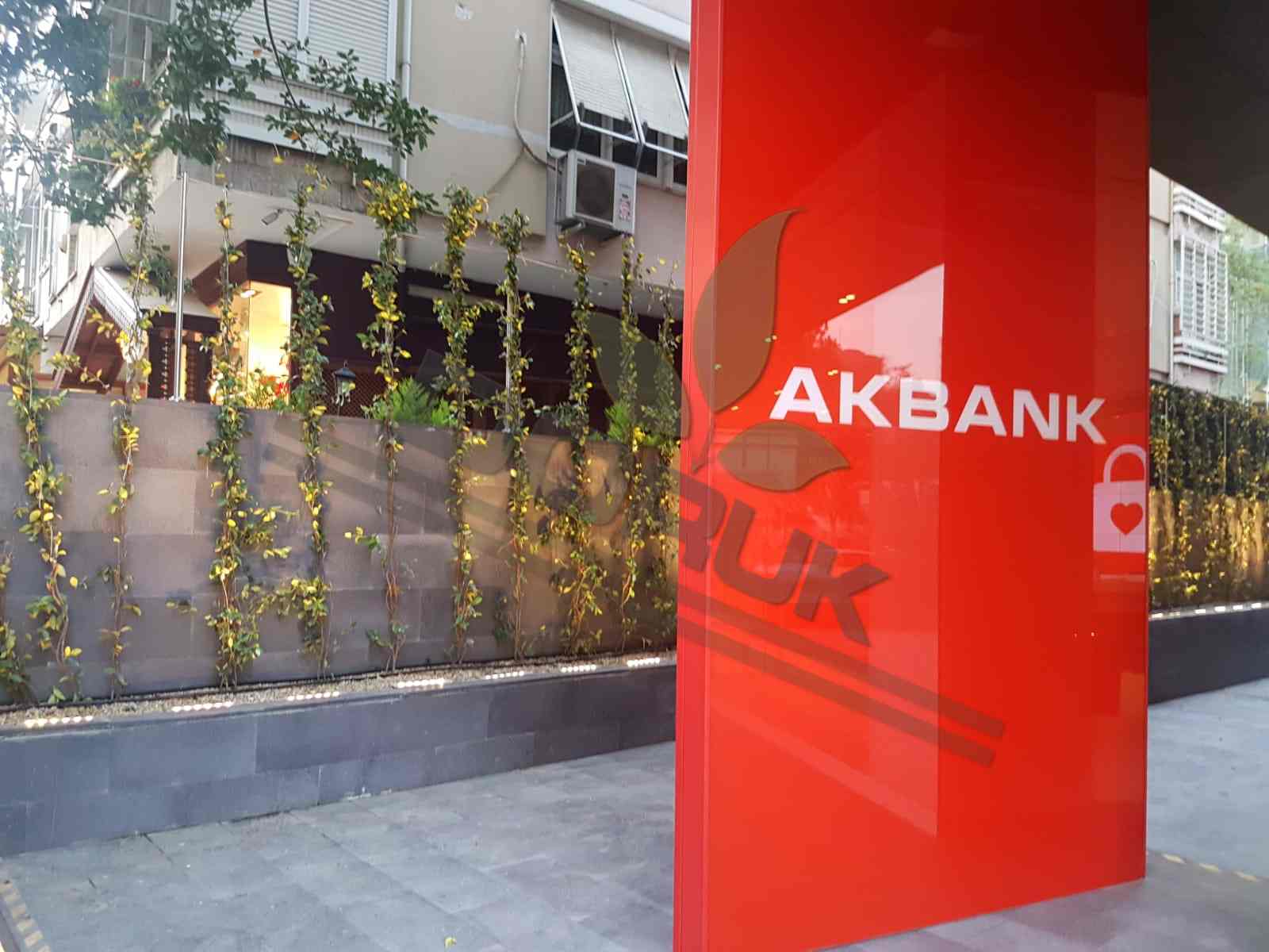 akbank-caddebostan-1.jpg